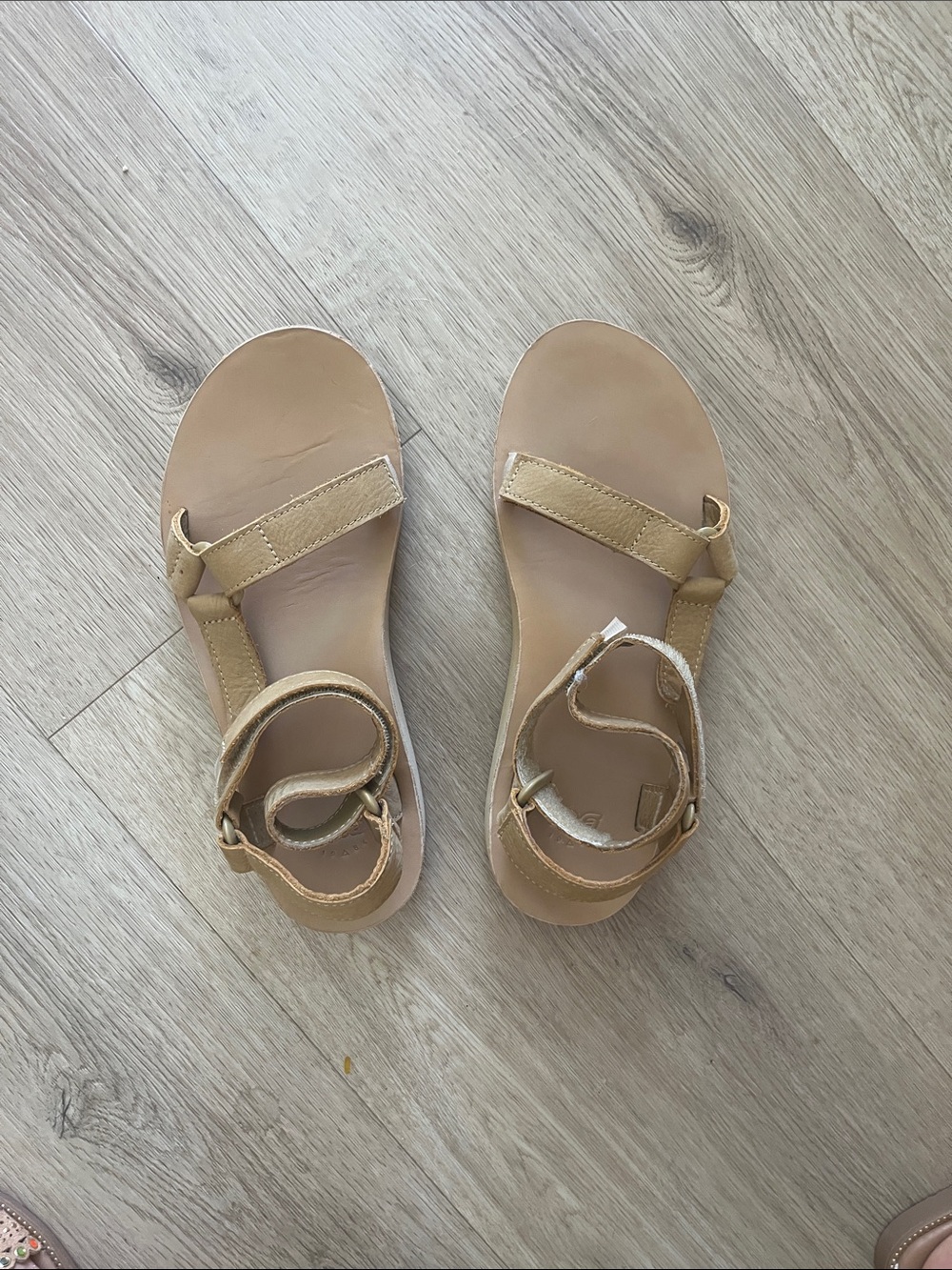 Teva Women's Tan Strappy Leather-Look Sandals